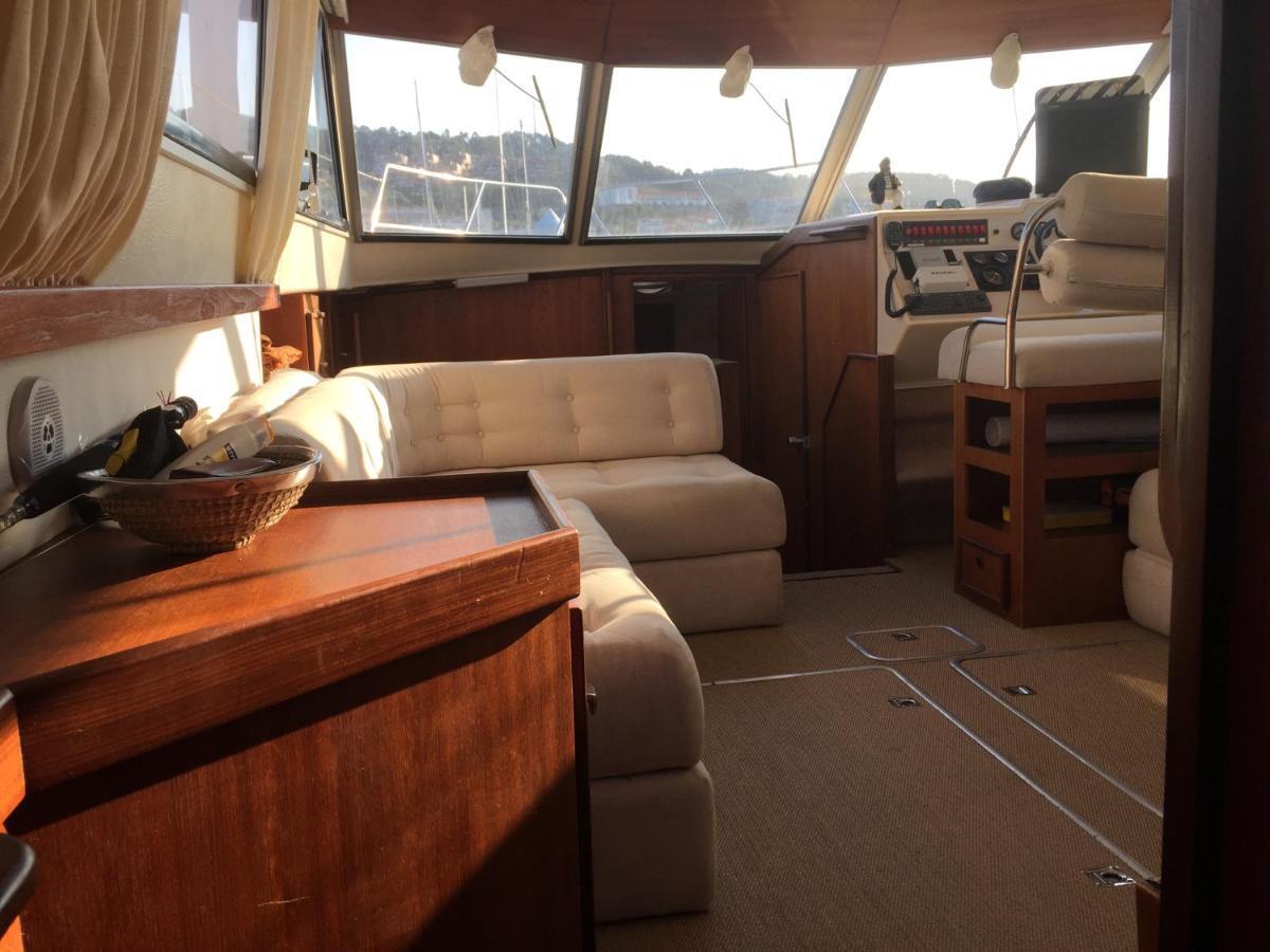 Botel Singular En